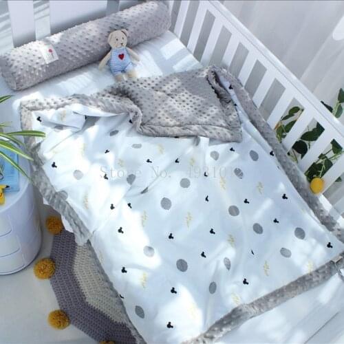 Disney Mickey Minnie Beanie Blanket Ins Baby cover Baby Cartoon Cotton Hug Peas Blanket Newborn Children Kid Comfort Nursery Nap
