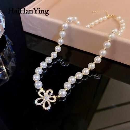 New Pearl Hollow Flower Handmade Beaded Necklace Luxury Wild Crystal Temperament Korean Jewelry Designed for Women