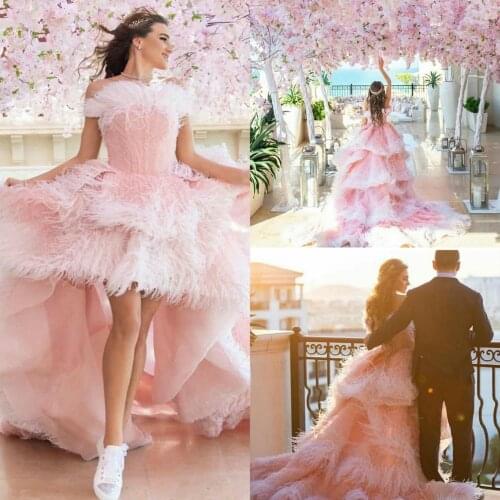Light Pink Hi Lo Prom Dresses Strapless Feather Tiered Skirts Dubai Sweep Train Evening Gowns Vestidos 2020 Pageant Dress