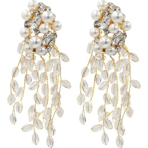 Long Fashion Tassel Gold Wire Trendy Classic Alloy Metal White Elegance Pearl Grape Bunches Water Drop Earrings for Women 2020