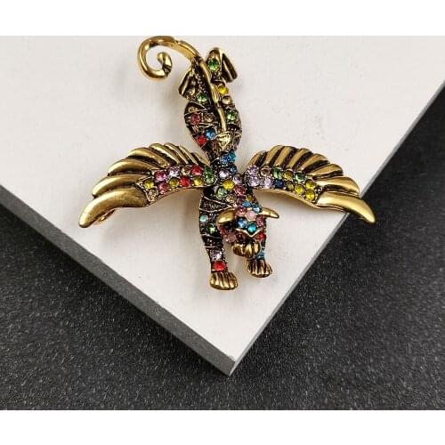 CINDY XIANG New Fashion Flying Angel Wings Cat Brooches Rhinestone Animal Brooch Pins Egypt Jewelry Accessories High Quality