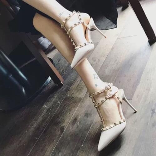 2021 Fashion New Summer and Autumn Womens Stiletto Rivet High Heels Joker Sexy T Comfortable Sandals Without Grinding Feet