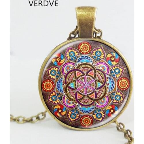 2018 Silver-plated Necklaces Mandalas Necklaces Chakras Pendant Jewelery with Round Pendant Crystal Zen Gift Vintage Jewelry
