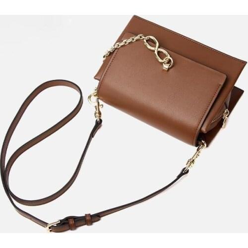 Leather Retro Messenger Bag Womens Autumn and Winter Lock Chain Bag