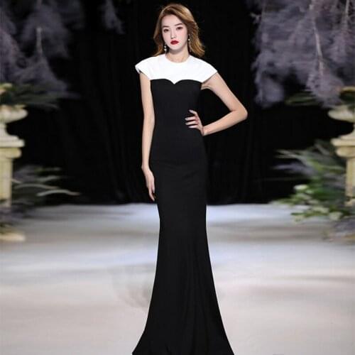 Evening Dress Short Sleeves O-Neck Zipper Back Simple Fashion Floor-length Mermaid Black Plus size Women Formal Party Gown C790