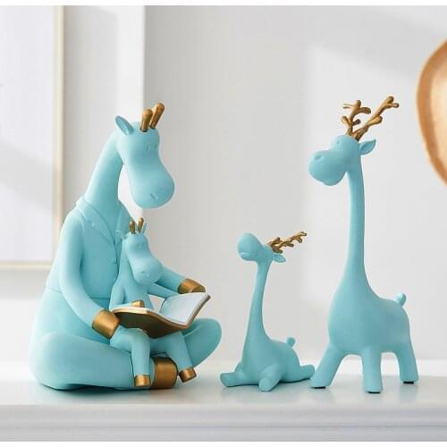 Ornament decor for home figurin style decoration Animal figurines office accessories interior design giraffe statue bookshelf