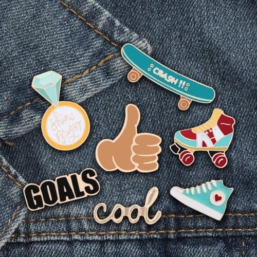 Creative Teen Enamel Brooch Gold Medal SkateboardSkates Goals Good Icon Badge Button Pins Boy Denim Backpack Jewelry Accessories