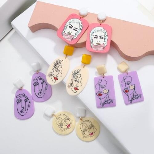 AENSOA Women Statement Face Drop Earrings Classic Acrylic Dangle Earrings 2021 Trendy Pendant Earrings Women Jewelry Gift
