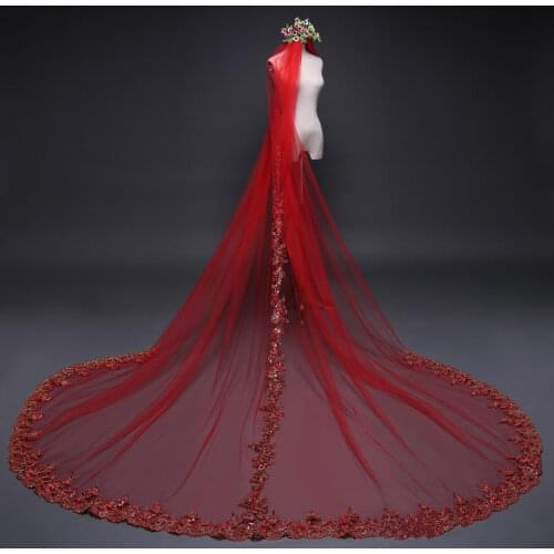 Beauty Red Bridal Veils Lace Cathedral Wedding Veils With Combs One-Layer Appliques Pleats Bridal Veil