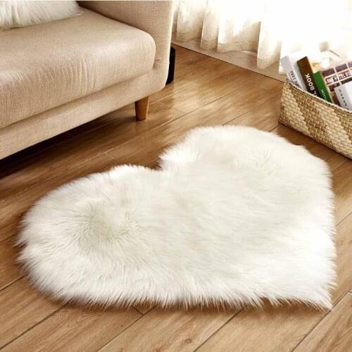 Long Hairy White Carpet Red Pink Shaggy Rug Love Heart Shape Fur Rugs Artificial Wool Sheepskin Baby Chair Floor Door Area Mat