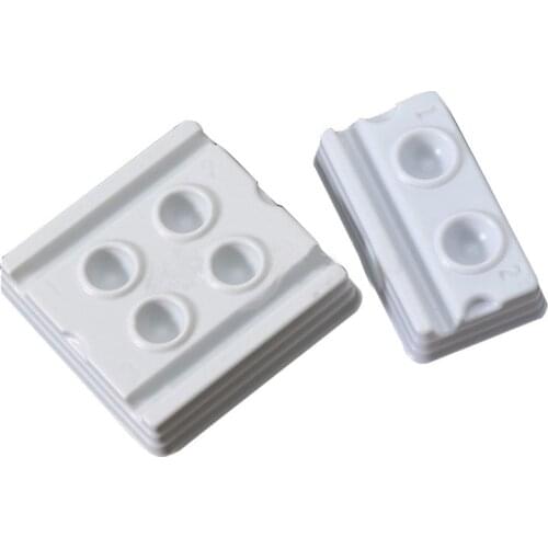 50pcs/lot 4 Slots/2 Slots Dental lab Mixing Watering Moisturizing plate Dentist Bonding Composite Adhesive Mixing Wells Trays