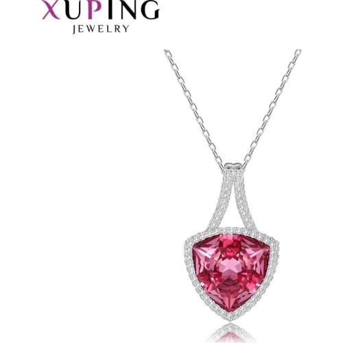 Xuping Jewelry Fashion Triangular Shape Crystal Pendantl Necklace for Ladies 40183