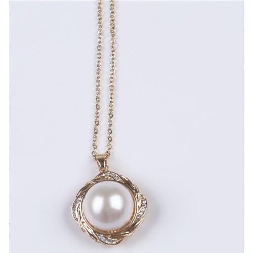 Fashion gold plated nacklace real pearls pendant necklace for women