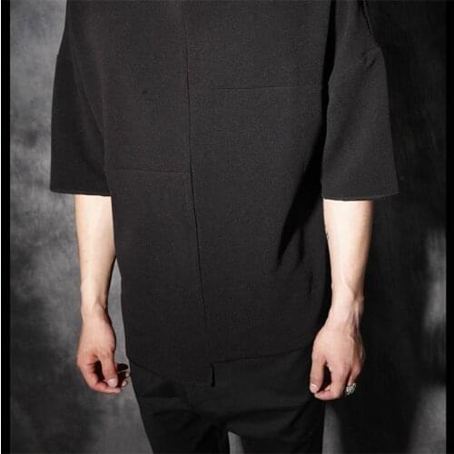 Summer mens Korean loose T-shirt fashion personality round neck stitching five-point sleeve breathable solid color half-sleeved