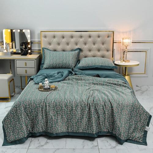 2021 New Luxury Soft Quilt Single Double Blanket Bedding Comforter Set
