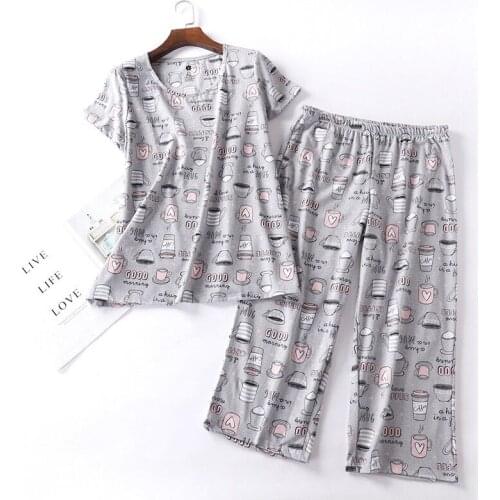 Ladies Sleepwear 2019 Summer New Carton Thin Pajamas Set Loose Cotton Simple Style Women Loose Homewear 2Pcs Set Casual Wear