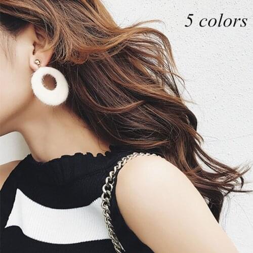 2020 Korea Temperament Fashion Plush Ball Earrings For Women Personality Geometric Round Circle Stud Earrings Statement Jewelry