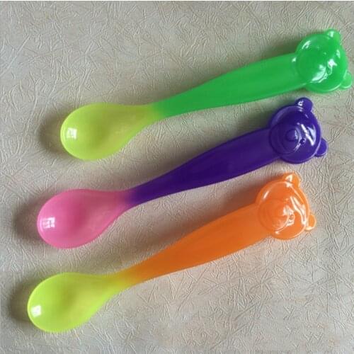3 Colors Temperature Sensing Spoon for Kids Boys Girls Silicone Spoon Feeding Baby Spoons Toddler Flatware Drop Shipping