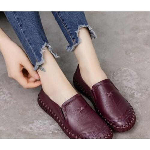 Classic Fashion Women Shoes Genuine Leather Loafers Women Casual Shoes Soft Comfortable Shoes Women red Flats Large size