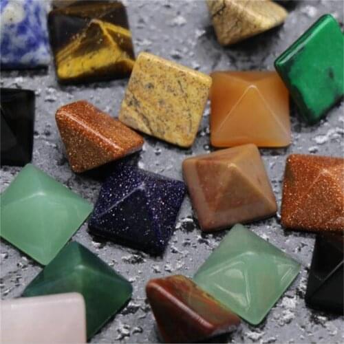1PC Natural Stones Healing Pyramid Pattern Natural White Crystal Blue Point Jade Green Aventurine Home Office Decor Crafts Gift