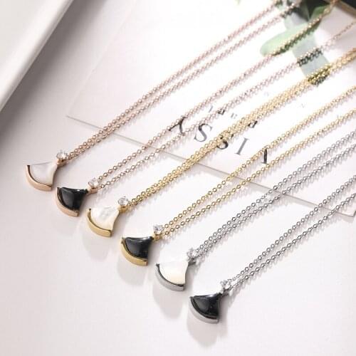 Fan Shape Shell necklace for Women Hot Selling titanium steel Silver Color Black Shell and Crystal Necklace Gift Jewelry