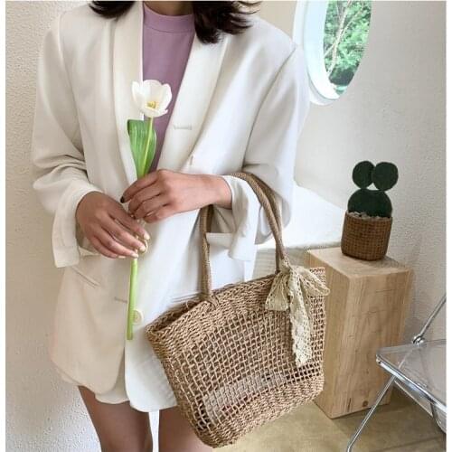 Women Girls Straw Cross-body Bag, Handwoven Summer Beach Shoulder Bag with Tassels