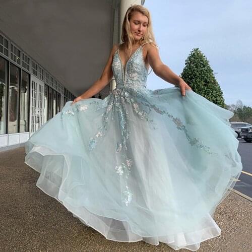 BeryLove bleu clair belle robe de bal 2020 une ligne belle Appliques dentelle col en V dos ouvert fille robe de soirée f e Tulle