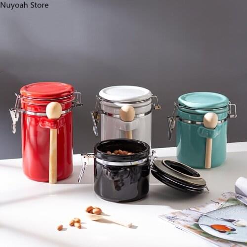 Creative ceramic sealed pot tea coffee powder storage pot 650ml household storage box kitchen supplies living room decoration