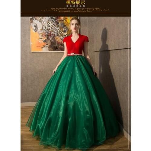 Red and green plain ball gown medieval dress Renaissance queen Victorian cosplay ball gown Belle Ball