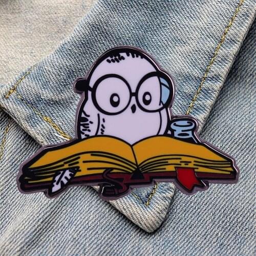 DZ996 Cute Enamel Pins and Brooches for Women Fashion Lapel Pin Backpack Bags Badge Gifts