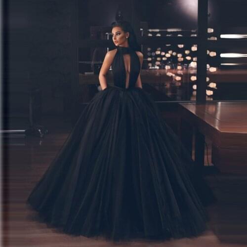 Charming Black Prom Dresses High Split Keyhole Front Long Tulle Backless Halter Neck Ball Gown For Special Occassion Wear 2020