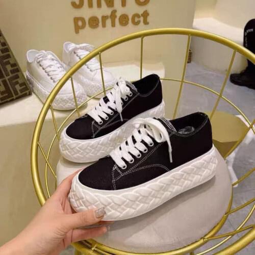 Shoes Woman 2021 Designer Brand Luxury Women Round Toe Tennis Female Clogs Platform Casual Sneaker New Modis Small Breathable