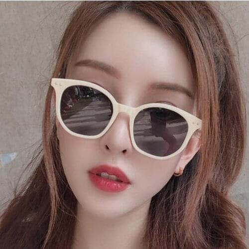 2021 Classic Luxury square Sunglasses Women Plastic Vintage Candy Color Lens Glasses Retro Outdoor Travel Lentes De Sol Mujer