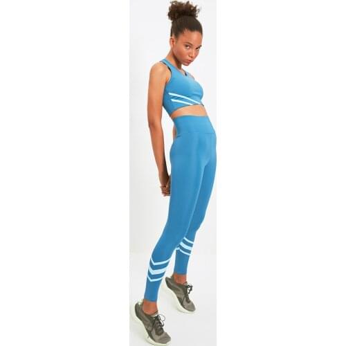 Trendyol Printed Padded Sport Bra TWOAW22SS0016