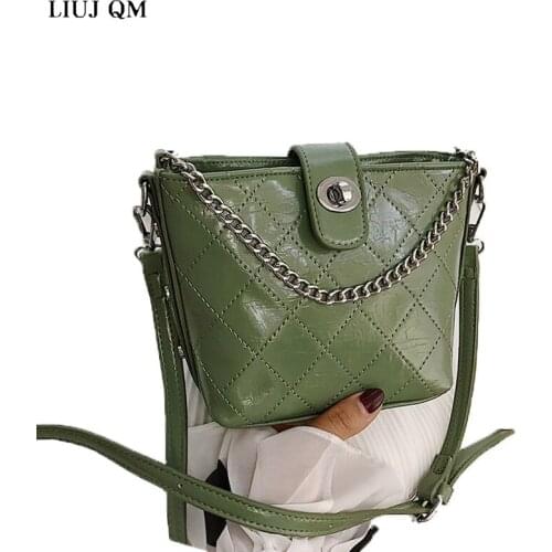 Girls Bags 2021 New Fashion Western Style Wild Shoulder Bag Solid Color Lock Casual Messenger Bucket Bag PU Leather Soft Handbag