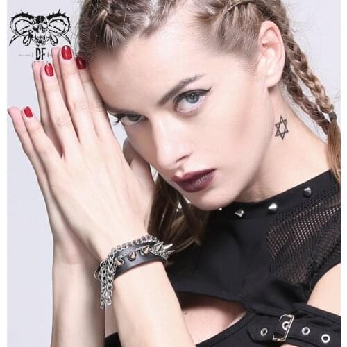 Devil Fashion Womens Punk Bracelets Handsome Rivet Decoration Stage Performance Hip Hop Chain Bracelets