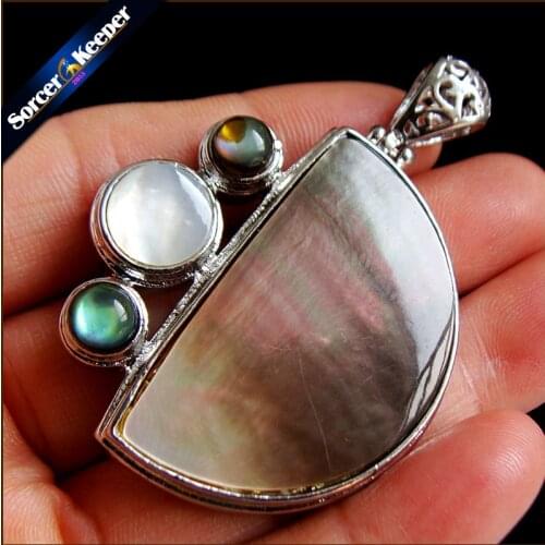 SorcerKeeper New Fashion Natural Paua Abalone Shell Gem Stone Jewelry Letter 'D' for Women Bijoux Necklaces & Pendants S28