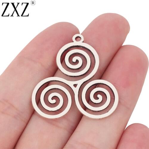ZXZ 10pcs Tibetan Silver Celtics Knot Triskele Triskelion Triple Spiral Charms Pendants for Jewelry Making 35x33mm