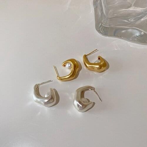 GSOLD New Frosted Textured Geometric Metal Irregular C Shape Pearl Ear Studs Women Simple Temperament Earrings Party Jewelry