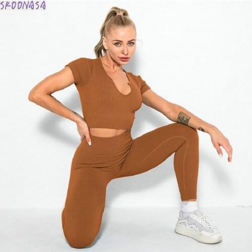 Fitness Yoga Sportswear Suit Professional Running Seamless Workout Wear Bra and Pants Comfortable Sportswear Two-piece Set