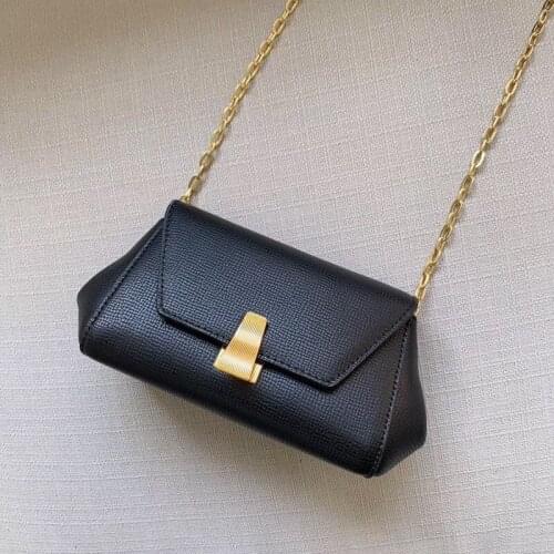 DOYUTIG Women Trendy Genuine Leather Crossbody Bag Fashion Real Cow Leather Shoulder Bag Lady Lovely Metal Chains Handbag F816