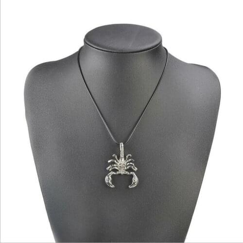 Mens Insect Pendant Necklace Scorpion Necklace Personality Rock Punk Insect Hipster Hip Hop Clavicle Chain