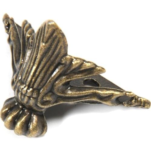 4PCS Antique Wood Box Feet Leg Corner Protector Triangle Rattan Carved Decorative Bracket for Furniture Hardware Angle Bracket