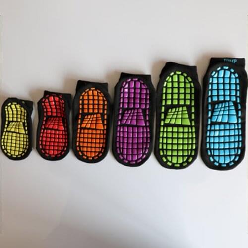 Non-Slip Trampoline Childrens Socks Point Rubber Socks Comfortable and Breathable Adult Indoor Sports Floor Socks