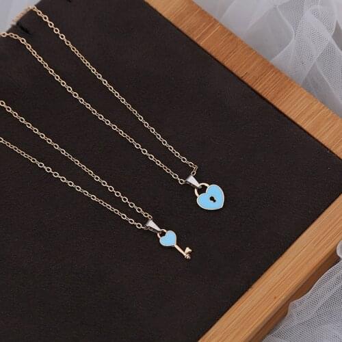 Fashion Couple Neck Simple Key Love Lock Pendant Necklaces for Women Gold Color Padlock Chain Choker Necklaces Boho Jewelry Gift