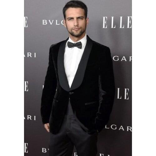 Fashionable One Button Black Velvet Groom Tuxedos Shawl Lapel Groomsmen Mens Wedding Suits Blazers (Jacket+Pants+Tie) W:628