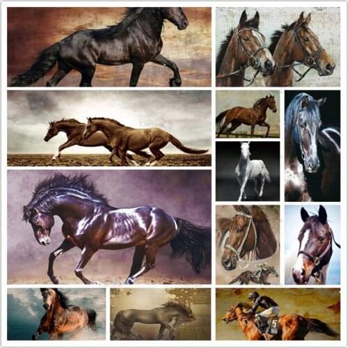 Running Horse Plaque Metal Vintage Wild Horse Tin Sign Shabby Chic Decoration Poster Restaurant Plate Wall Art Metal Painting