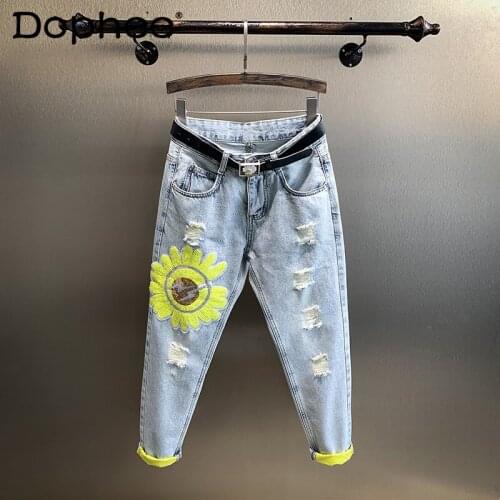 European Station 2021 Summer Thin Ripped Jeans Women Embroidery Bellis Printed Cropped Denim Pants Straight High Waist Trouses