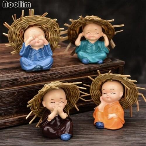 4Pcs/Lot Lovely Straw Hat Little Monk Ornaments For Home Teahouse Decoration Creative Resin Tea Pet Gifts