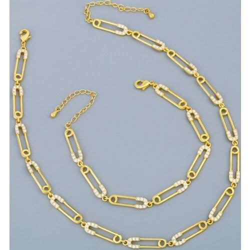 FLOLA Gold Safety Pin Chain Necklace For Women CZ Micro Pave Charm Chain Necklace Zirconia Statement Punk Jewelry Gifts nker83